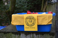 SI Essen Victoria sammelte 12,5 kg Kerzenwachs für die Aktion "Dosenkerzen für die Ukraine" (Foto: Kathrin Groddeck)